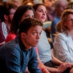 Íñigo Errejón, Rita Maestre, Yolanda Díaz (4i), en el acto de presentación del libro ‘Política sin anestesia’, de la portavoz de Más Madrid en la Asamblea, Mónica García,
