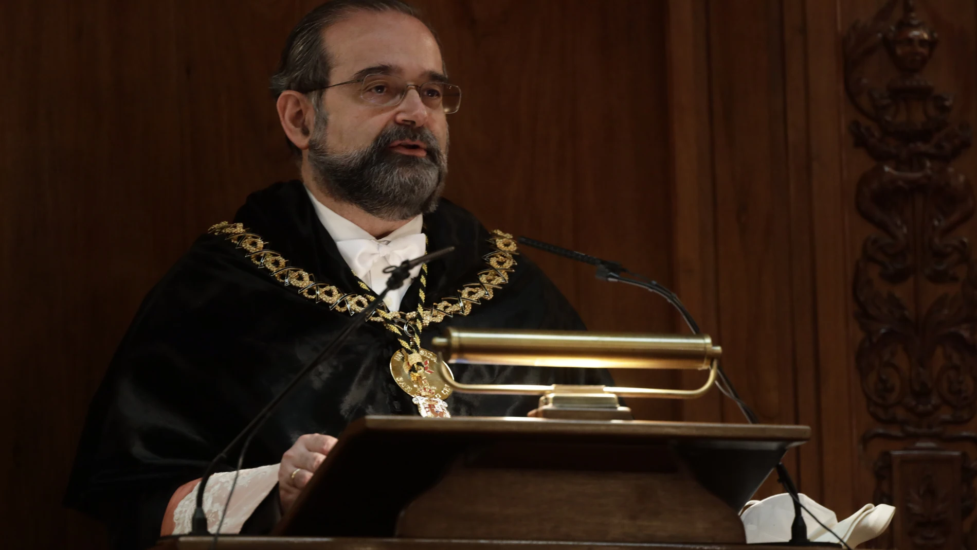 Alfonso Bullón en la Real Academia de Doctores