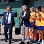 El presidente del FC Barcelona, Joan Laporta, visita al Barça Femení para darles ánimos antes del viaje a Turín para la disputa de la final de la Liga de Campeones femenina