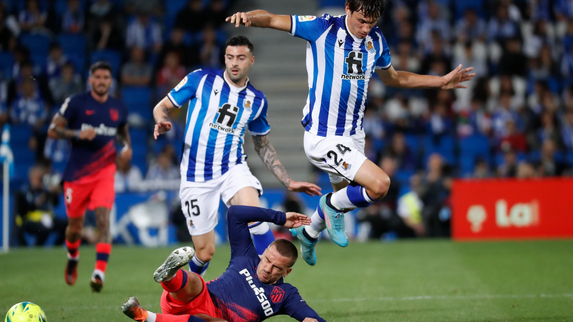 Robin Le Normand, con la Real Sociedad frente al Atlético de Madrid. EFE/Juan Herrero