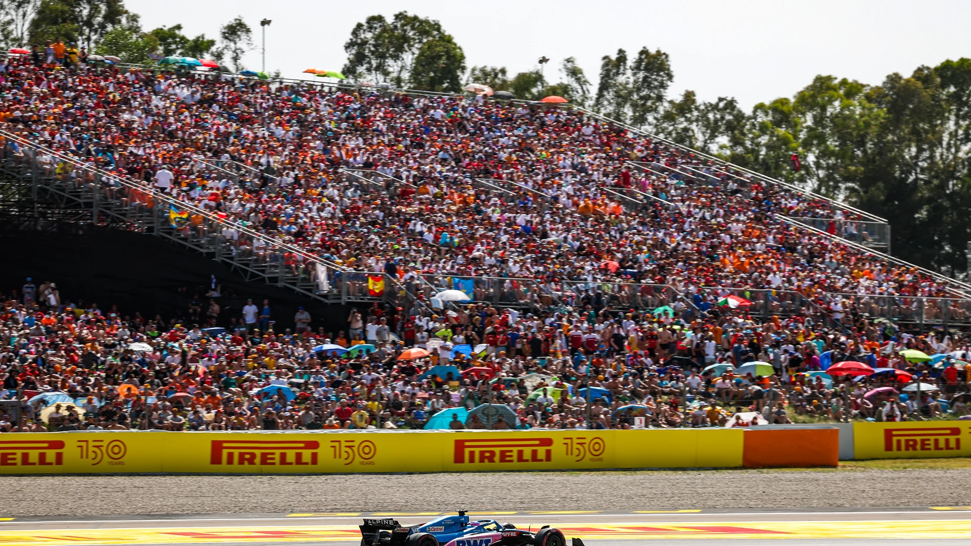 Fernando Alonso con su Alpine en el Circuit de Barcelona durante el pasado Gran Premio de España