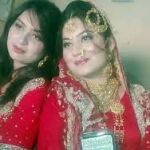 Urooj y Anissa