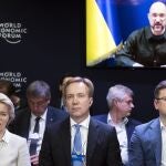 Ursula von der Leyen, presidenta de la Comisión Europea, Borge Brende, presidente del Foro Económico Mundial y and Dmytro Kuleba, Ministro de Exteriores ucraniano, en la 51ª cita anua del Foro Económico Mundial en Davos, Suiza.