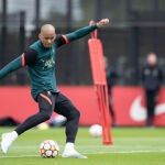 Fabinho, durante un entrenamiento del Liverpool los días previos a la final de la Champions