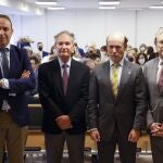 Acto de presentación de la nueva Junta Direrctiva del Ilustre Colegio Oficial de Médicos de Valladolid (ICOMVA), en el que han participado el vicepresidente primero de la Diputación de Valladolid, Víctor Alonso, el concejal del grupo municipal socialista del Ayuntamiento de Valladolid José Antonio Otero, el viceconsejero de Sanidad, Jesús García-Cruces, y el presidente de la institución colegial, José Luis Almudí