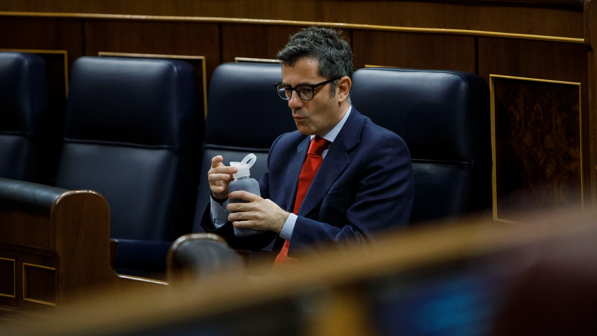 El ministro de la Presidencia, Félix Bolaños, en una sesión en el Congreso de los Diputados