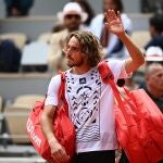 Tsitsipas se despide de la Philippe Chatrier