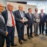 Los responsables de Trops y Covap, junto al ministro Luis Planas y el presidente y el director general de Cooperativas Agro-alimentarias de Andalucía, Juan Rafael Leal y Jaime Martínez-Conradi, este martes en Madrid
