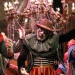 La comparsa de Martínez Ares, durante una de sus actuaciones en el Falla en el Carnaval 2022