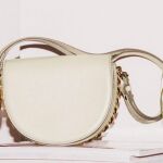 Este es el bolso Stella McCartney Frayme Mylo.