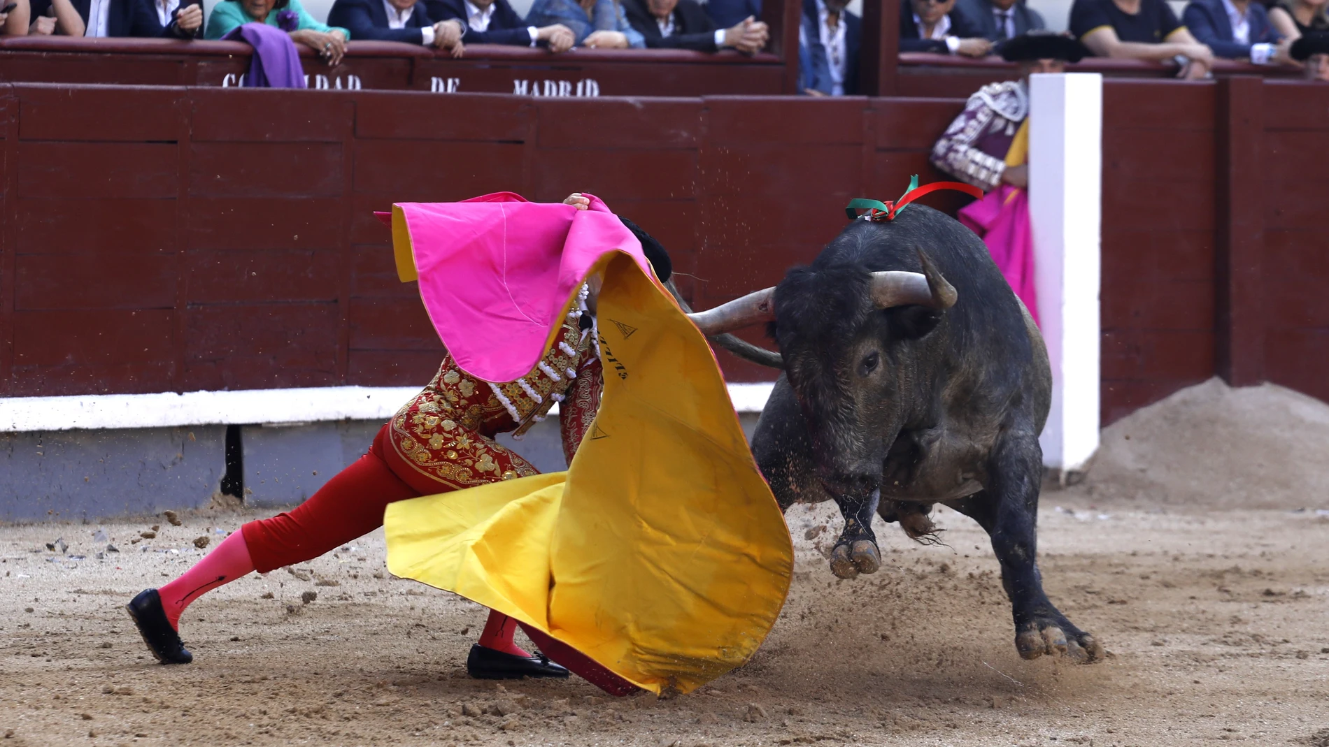 Toros en Las Ventas. Rafaelillo, Manuel Escribano y Alejandro Talavante.