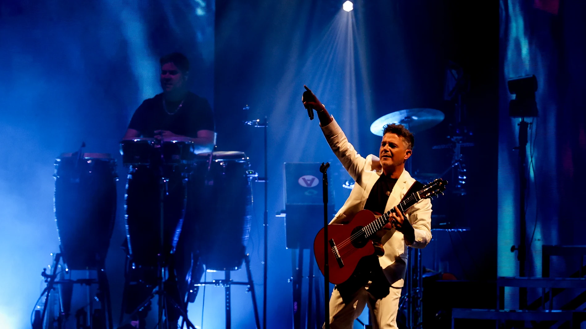 El cantante Alejandro Sanz durante un concierto en el Wanda Metropolitano