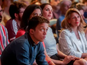 El líder de Más País, Íñigo Errejón, y la vicepresidenta segunda del Gobierno y ministra de Trabajo, Yolanda Díaz, en el acto de presentación del libro ‘Política sin anestesia’ de la portavoz de Más Madrid en la Asamblea, Mónica García El líder de Más País, Íñigo Errejón, y la vicepresidenta segunda del Gobierno y ministra de Trabajo, Yolanda Díaz, en el acto de presentación del libro ‘Política sin anestesia’ de la portavoz de Más Madrid en la Asamblea, Mónica García