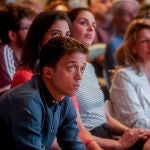 El líder de Más País, Íñigo Errejón, y la vicepresidenta segunda del Gobierno y ministra de Trabajo, Yolanda Díaz, en el acto de presentación del libro ‘Política sin anestesia’ de la portavoz de Más Madrid en la Asamblea, Mónica García