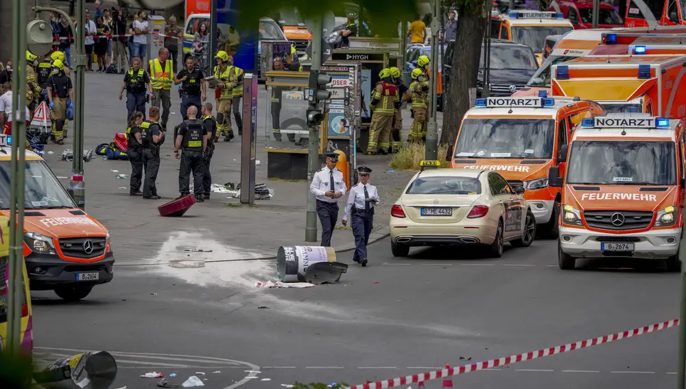 La calle donde se ha producido el incidente en Berlín que ha dejado un muertos y varios heridos por atropello múltiple