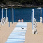Vista de la playa de Ondarreta de San Sebastián. La Diputación de Guipúzcoa ha eliminado este año las restricciones por la covid-19.