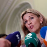 La ministra de Trabajo, Yolanda Díaz, atiende a los medios durante un desayuno informativo en Madrid