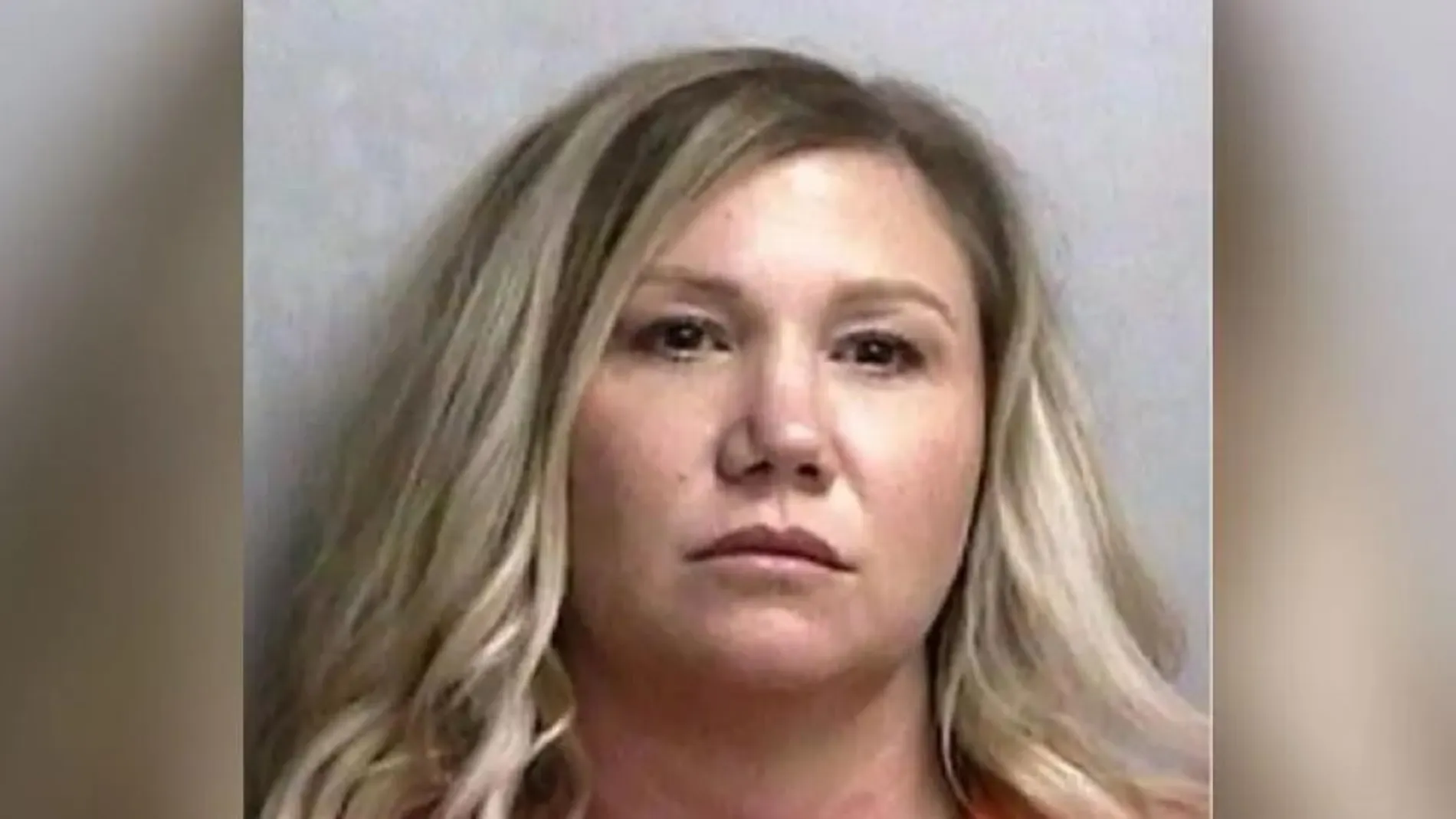 Julie Hoover, la profesora detenida en Florida por enviar mensajes sexuales a un alumno
