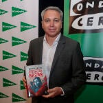 El periodista Vicente Vallés presenta en León su primera novela, ‘Operación Kazán’