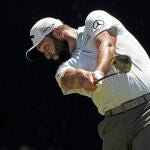 Jon Rahm, practicando en The Country Club in Brookline, para el US Open