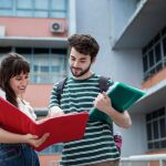 Los jóvenes, los más críticos con la universidad