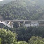 Imagen del nuevo derrumbe registrado en el viaducto de O Castro, en la A-6, cedida por el edil del BNG de Lugo Ruben Arroxo RUBEN ARROXO (BNG) 16/06/2022