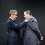 Nicolas Sarkozy impone a Vicente Boluda Fos en París la medalla de Caballero de la Legión de Honor, la más alta distinción otorgada por la República Francesa