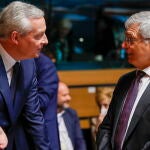 El ministro de finanzas francés, Bruno Le Maire, y el de Italia, Daniele Franco