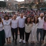 La candidata de 'Por Andalucía' a la Presidencia de la Junta, Inma Nieto, junto a la ministra de Igualdad, Irene Montero, y el titular de Consumo, Alberto Garzón, en el cierre de la campaña electoral. Álex Zea / Europa Press
