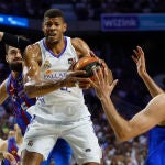 Tavares fue imparable para el Barça