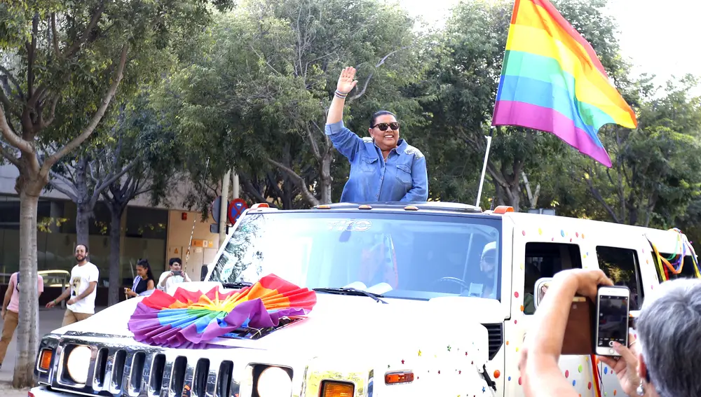 El armario de batas de cola de María del Monte