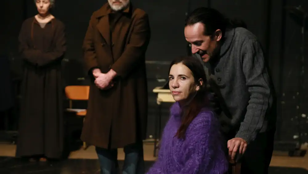 Representación de la obra 'Teresa. Miserere gozoso' de Teatro Corsario. En la imagen Rosa Manzano (Santa Teresa), Jesús Peña (el inquisidor), Julio Lázaro (padre de la Santa y su confesor) y Pilar San José (priora de La Encarnación)