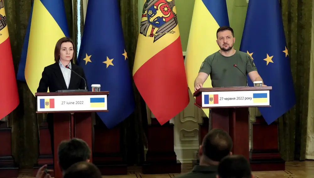 Zelensky con la presidenta moldava Maia Sandu