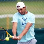 Nadal entrenándose en Wimbledon