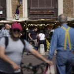 Las tasas de notificación de casos de Covid-19 en la Unión Europea se han mantenido altas y han aumentado durante las últimas 5 semanas
