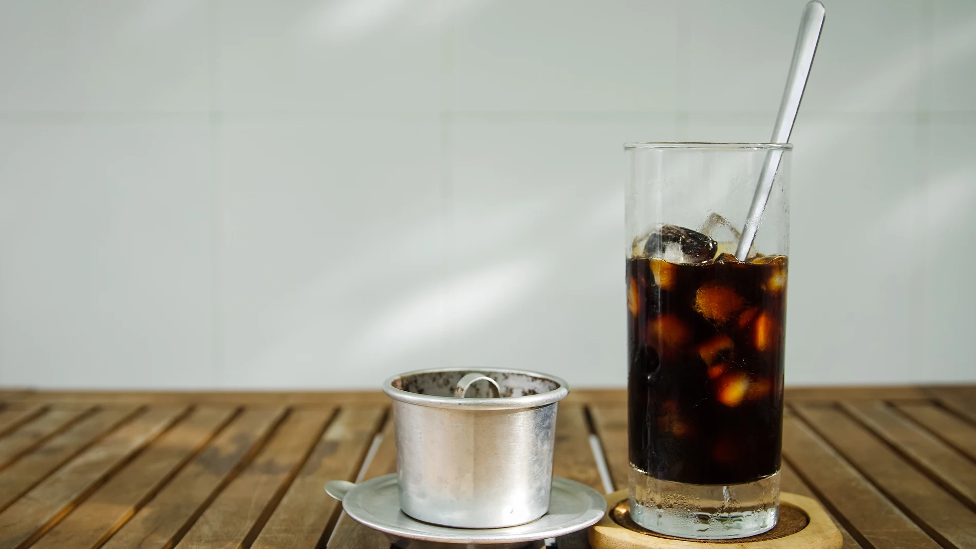 El gran problema del café con hielo no es otro que el hecho de que el hielo se acaba derritiendo | Fuente: Dreamstime