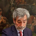 El presidente del Consejo General del Poder Judicial, Carlos Lesmes, durante la inauguración de la Escuela de Verano del Poder Judicial, en el Pazo de Mariñán