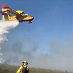 Labores de extinción en el incendio en Segovia