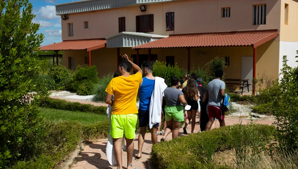 El grupo tiene actividades individuales y grupales con terapeutas durante todo el día
