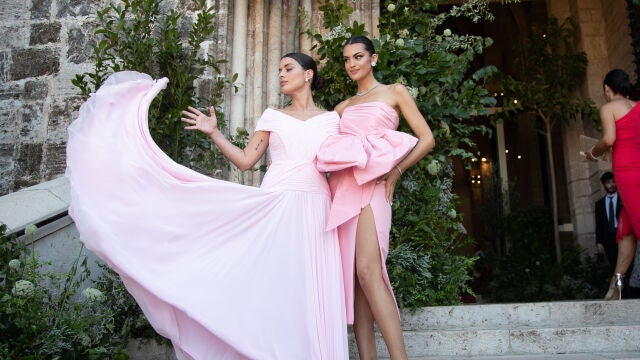 Dulceida y Marta Lozano en la boda de Teresa Andrés.