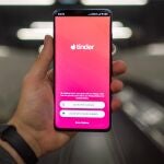La red Tinder es utilizada por los terroristas de Daesh para obtener financiación