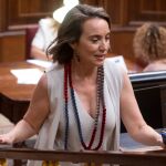 La secretaria general y portavoz del Partido Popular (PP), Cuca Gamarra, durante una sesión extraordinario en el Congreso de los Diputados, a 13 de julio de 2022, en Madrid (España). Esta sesión tiene lugar tras el Debate del Estado de la Nación siete años después de que se celebrase el último. Los dos temas principales que abarca este pleno son la aprobación del Proyecto de Ley de Memoria Democrática y la proposición de reforma de la Ley Orgánica del Poder Judicial. La Ley de Memoria Democrática, desde su aprobación por el Gobierno hace casi ya un año el 20 de julio de 2021, ha estado envuelta en polémicas partidistas -como las dudas por la situación en que quedada la Ley de Amnistía-. Además el pleno decide hoy si toma en consideración el proyecto de ley de modificación del artículo 570 bis de la Ley Orgánica 6/1985, de 1 de julio, del Poder Judicial y su acuerdo por tramitación. 14 JULIO 2022;SESIÓN EXTRAORDINARIA;PLENO;PLENO CONGRE