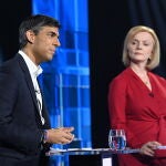 Rishi Sunak y Liz Truss durante el último debate