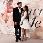 Jennifer Lopez y Ben Affleck se casan por sorpresa en Las Vegas.
