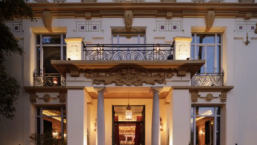 Fachada principal del restaurante sevillano