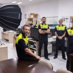 El responsable del grupo, Salvador Escaño (2º por la izquierda), posa con José Luis Toledo (izquierda), Félix Pérez (2º por la derecha) y David Gutiérrez (derecha)