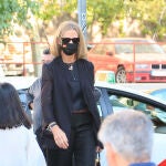 La Infanta Elena llega al tanatorio para despedirse de Sonia de Borbón
