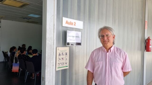 El escritor e historiador Andrés Nadal. UNIA