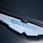 El símbolo de Aston Martin (nueva escudería de Fernando Alonso) está formada por unas alas