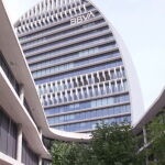 BBVA gana 3.001 millones hasta junio, un 57,1% más
